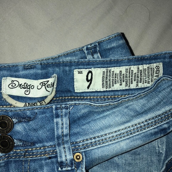 Light Blue Ripped Jeans - Picture 3 of 4